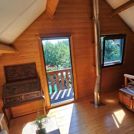 Le Chalet Du Cerf - Suite Privee Bed & Breakfast