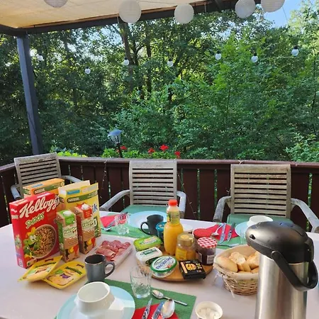 Le Chalet Du Cerf - Suite Privee Bed & Breakfast